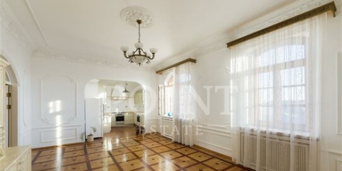 5-комн квартира ул Знаменка,  д. 13,  к. 1