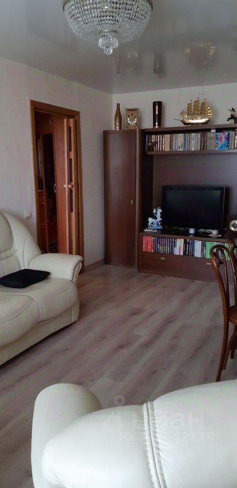 Продажа 4-комн квартиры на вторичном рынке Отрадное, Невская улица, 9