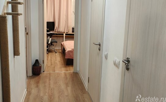 Продажа 2-комн квартиры на вторичном рынке Орлово-Денисовский проспект,  д. 19 к1