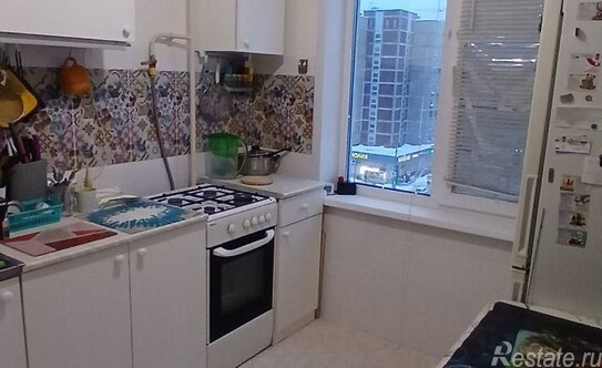 Продажа 3-комн квартиры на вторичном рынке ул Героев Панфиловцев,  д. 8,  к. 1