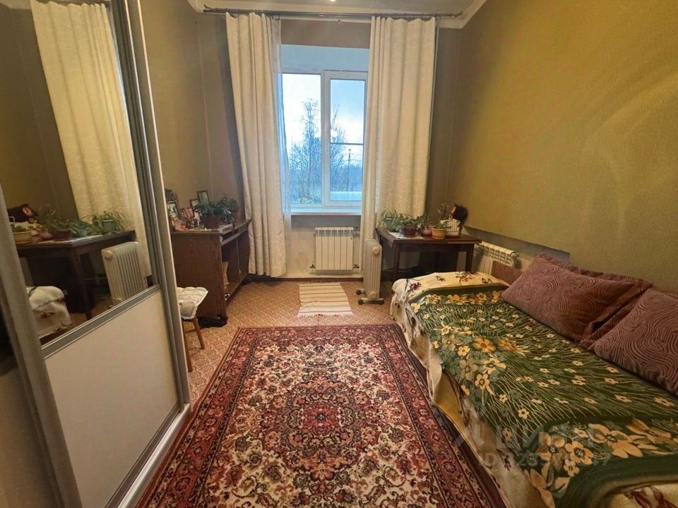 Продажа 2-комн квартиры на вторичном рынке РКМ-3 городок, д. Пешки,  д. 1