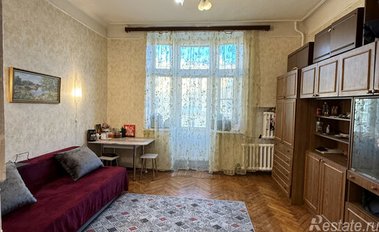 Продажа 4-комн квартиры на вторичном рынке улица Маринеско,  д. 1