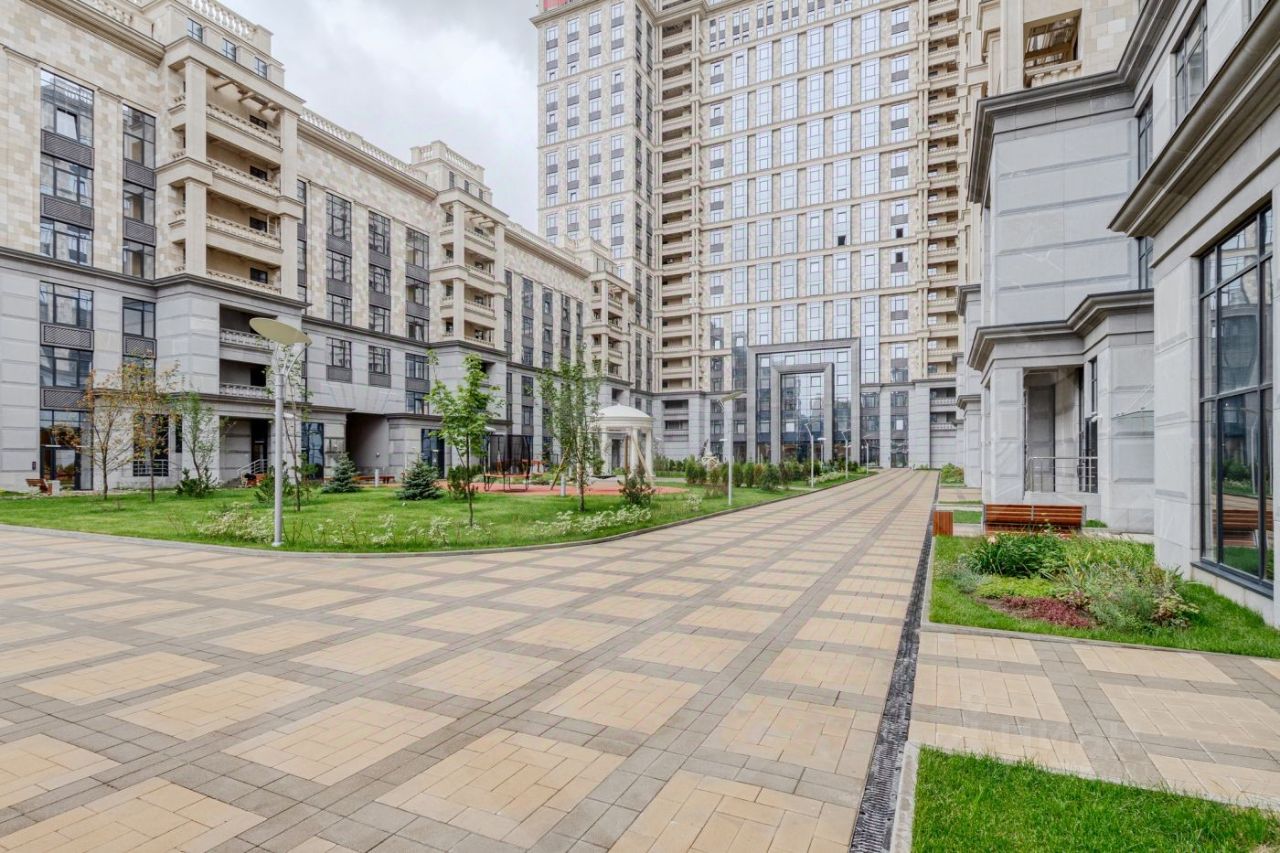 Продажа 2-комн квартиры на вторичном рынке Верхняя улица, 20к1