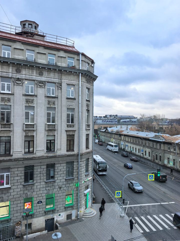 Продажа 5-комн квартиры на вторичном рынке Звенигородская улица, 12/17