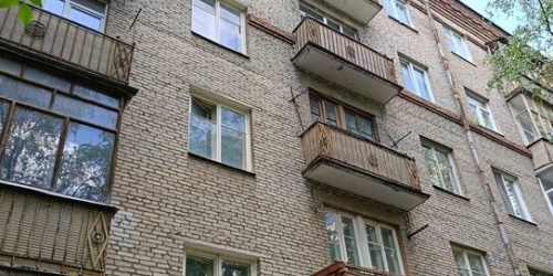 2-комн квартира улица Михайлова,  д. 17