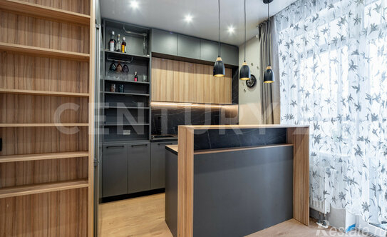 Продажа 3-комн квартиры на вторичном рынке Лётчика Лихолетова ул,  д. 14,  к. 2 стр 1