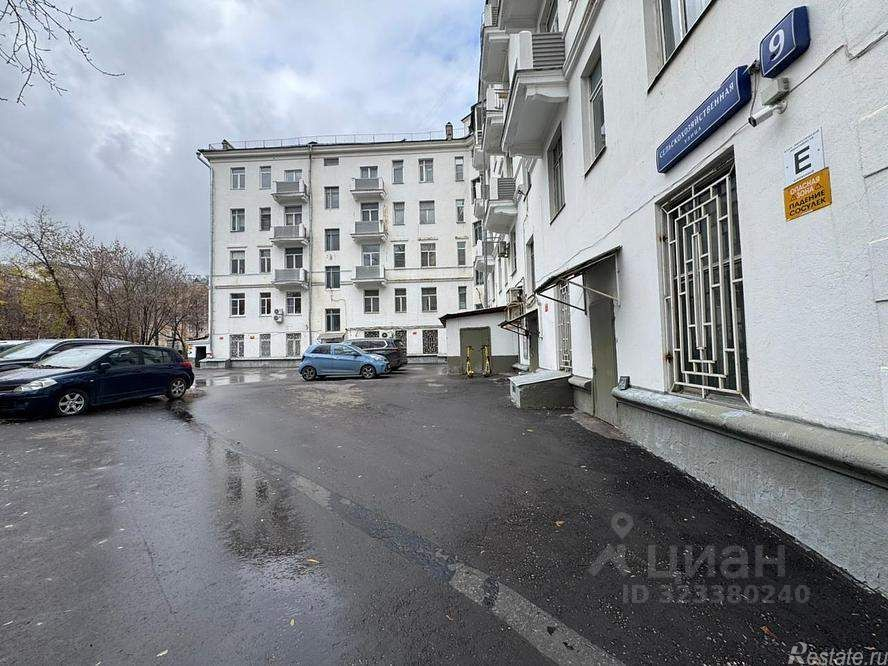 Продажа торгового помещения ул Сельскохозяйственная,  д. 9