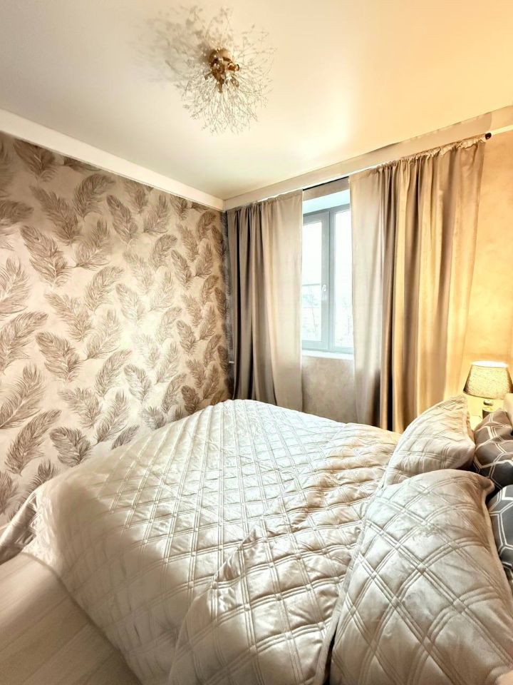 Продажа 2-комн квартиры на вторичном рынке улица Шаврова, 27