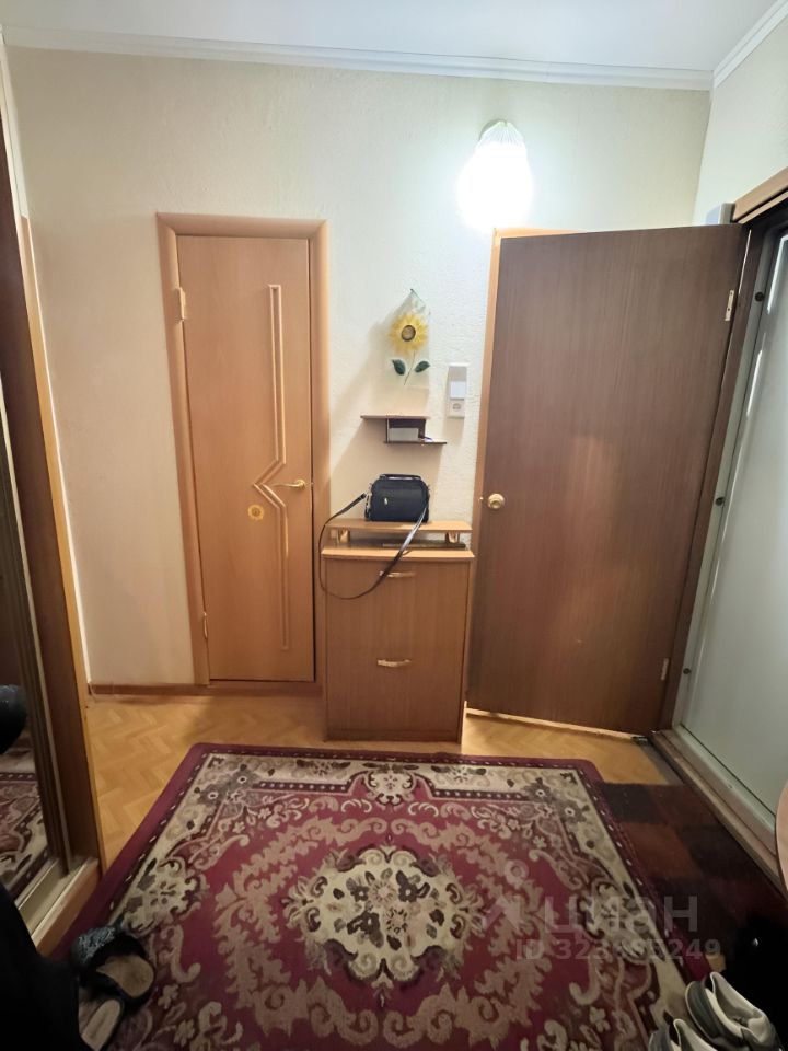 Продажа 1-комн квартиры на вторичном рынке проспект Большевиков, 8К1