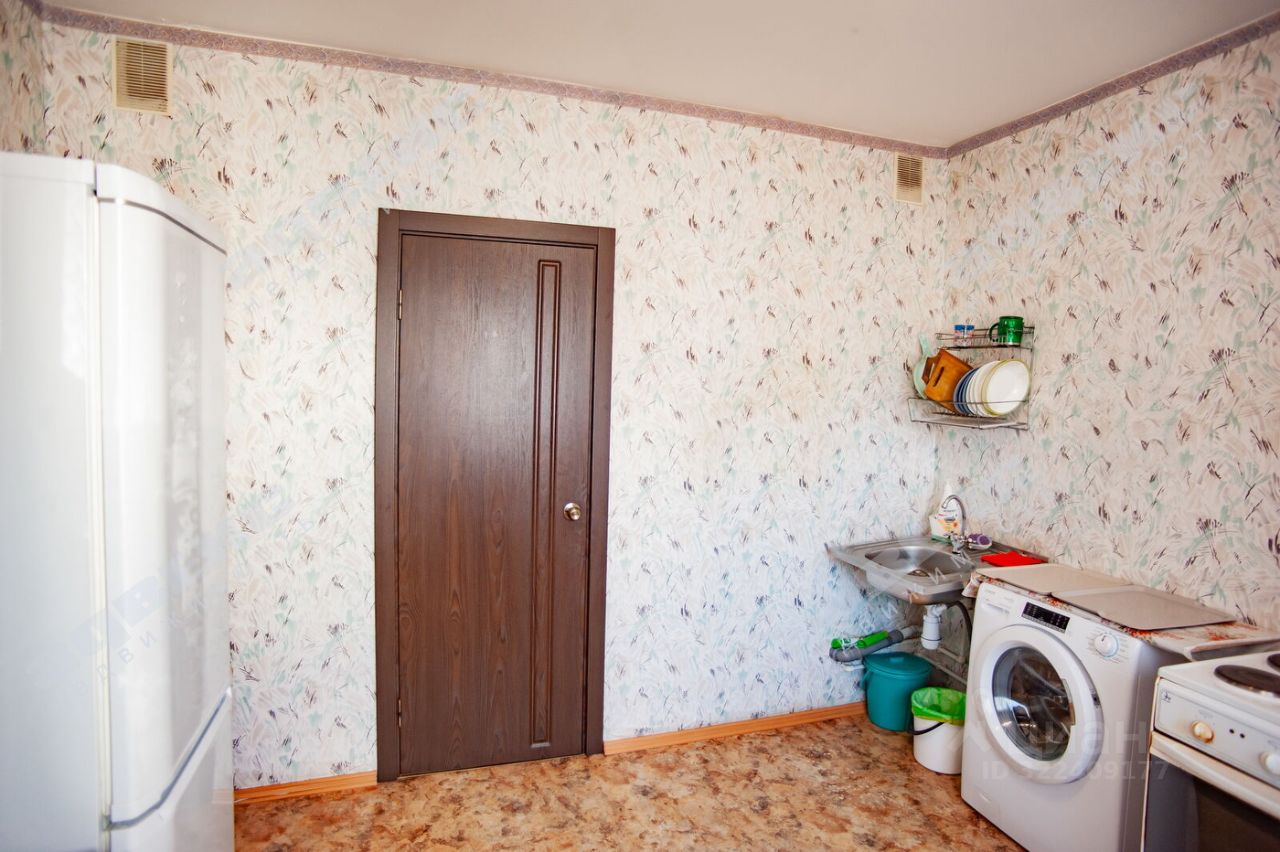 Продажа комнаты Богатырский проспект, 52к1
