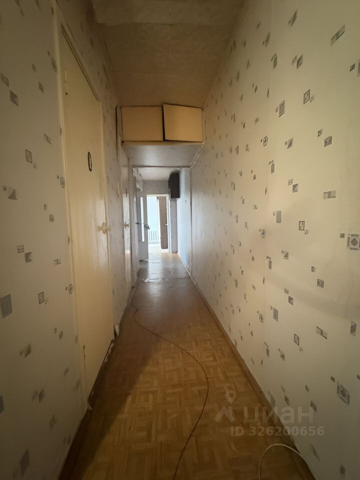 Продажа 2-комн квартиры на вторичном рынке Волхов, улица Володарского, 11