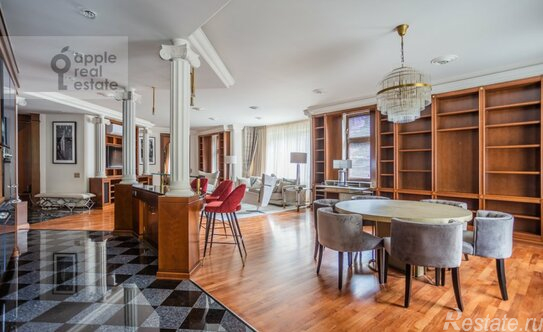 Аренда 2-комн квартиры на вторичном рынке Староконюшенный переулок,  д. 10А