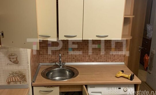 Продажа 1-комн квартиры на вторичном рынке ул Ильюшина,  д. 13,  к. 2