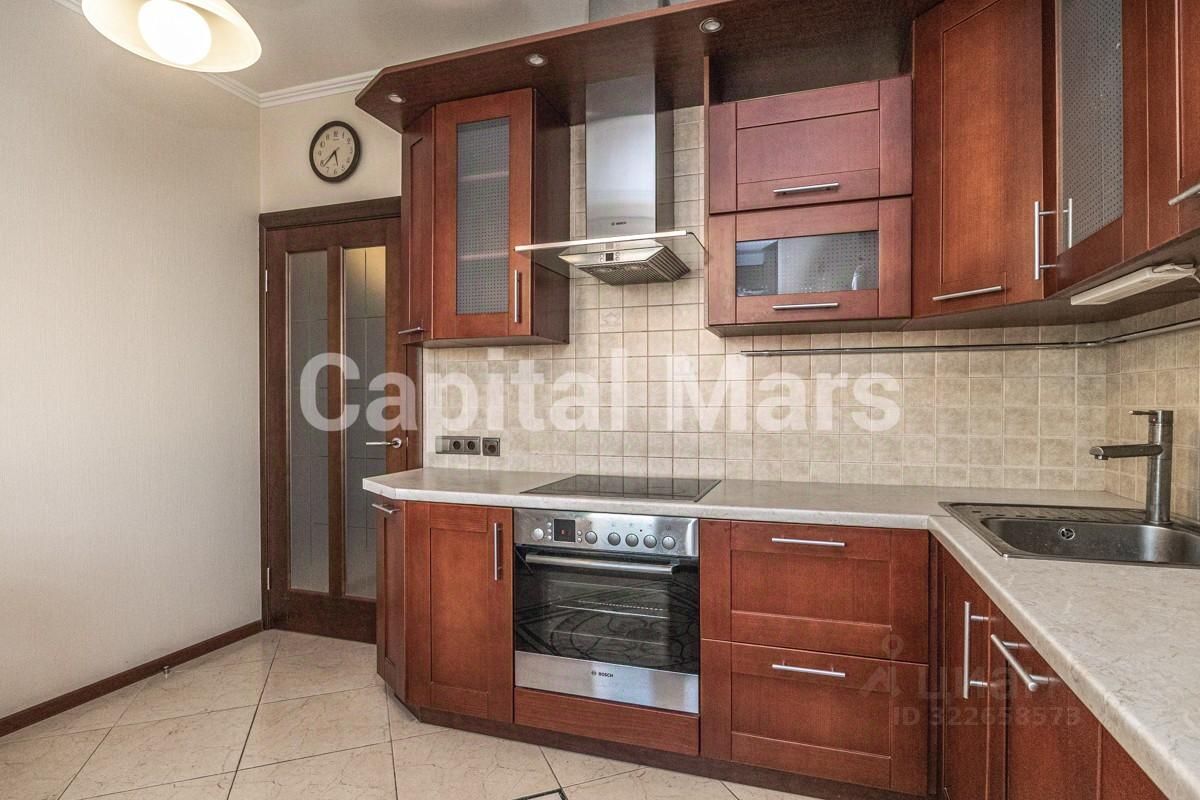 Аренда 1-комн квартиры на вторичном рынке Симферопольский бульвар, 24К6