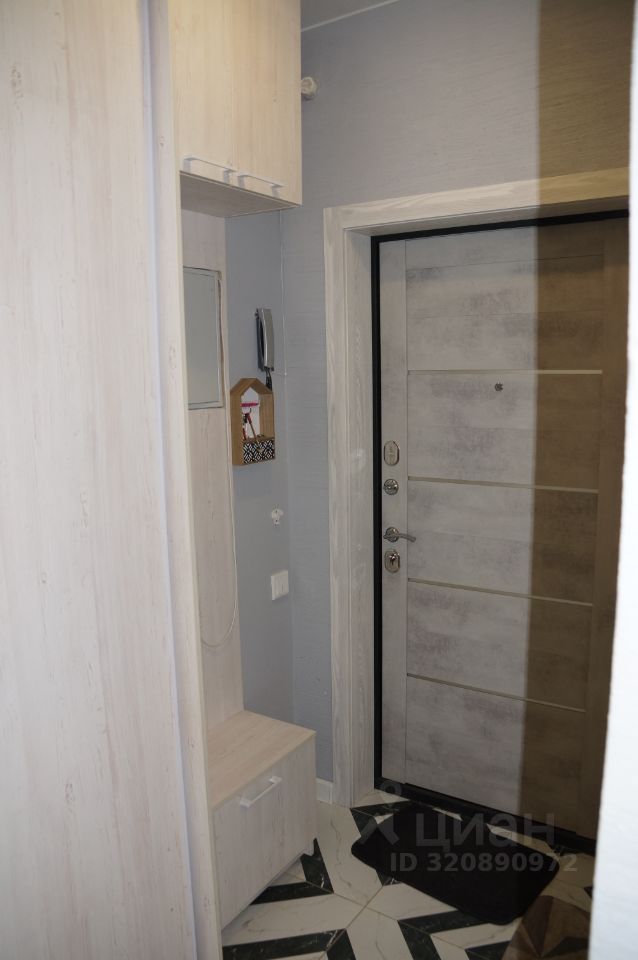 Продажа 3-комн квартиры на вторичном рынке Петергоф, Ропшинское шоссе, 3к2