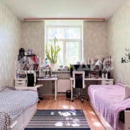 Продажа 2-комн квартиры на вторичном рынке ул Полярников,  д. 5