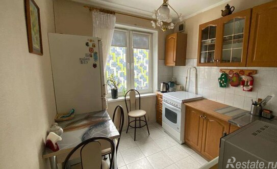 Аренда 3-комн квартиры на вторичном рынке Яхромская ул,  д. 1А