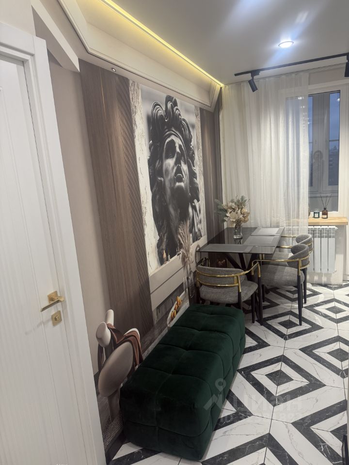 Продажа 2-комн квартиры на вторичном рынке улица Сайкина, 4