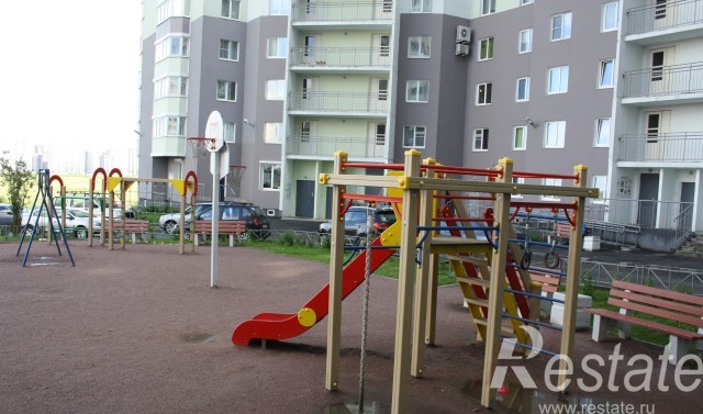 Продажа 1-комн квартиры на вторичном рынке Бугры п, Полевая ул ,  д. 14