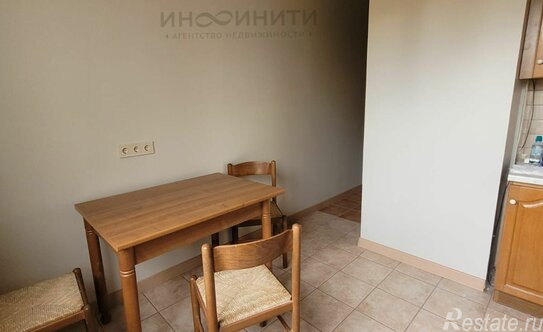 Продажа 2-комн квартиры на вторичном рынке улица Николая Химушина,  д. 23