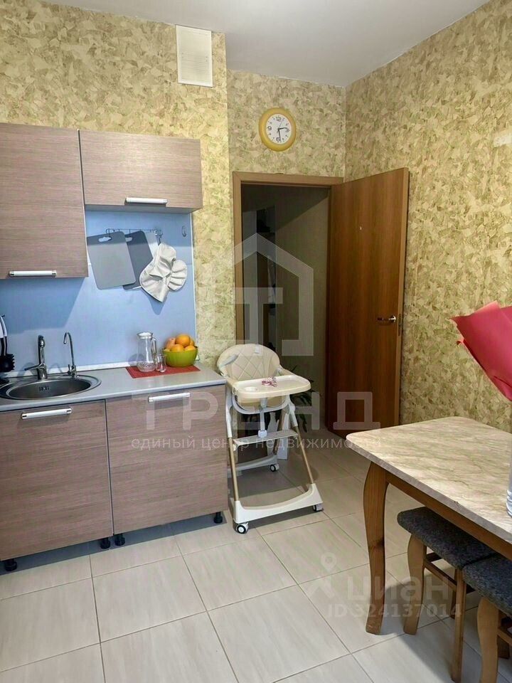 Продажа 1-комн квартиры на вторичном рынке проспект Героев, 26к1