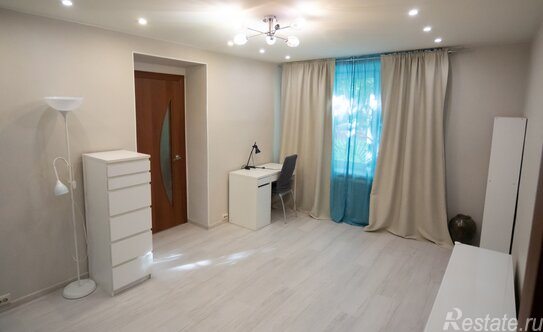 Продажа 2-комн квартиры на вторичном рынке Беломорская улица,  д. 8