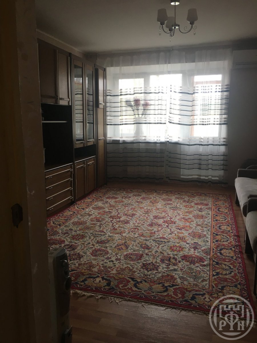 Аренда 2-комн квартиры на вторичном рынке Красное Село г., Красное Село г.,  д. 2