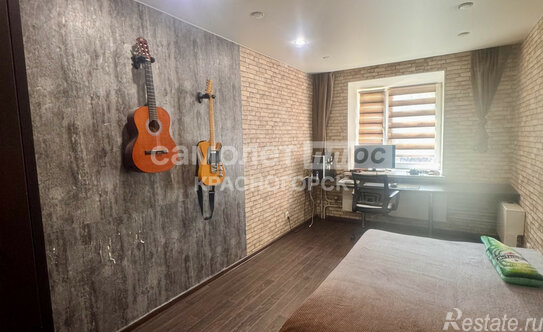 Продажа 3-комн квартиры на вторичном рынке Опалиха, Светлая улица,  д. 10