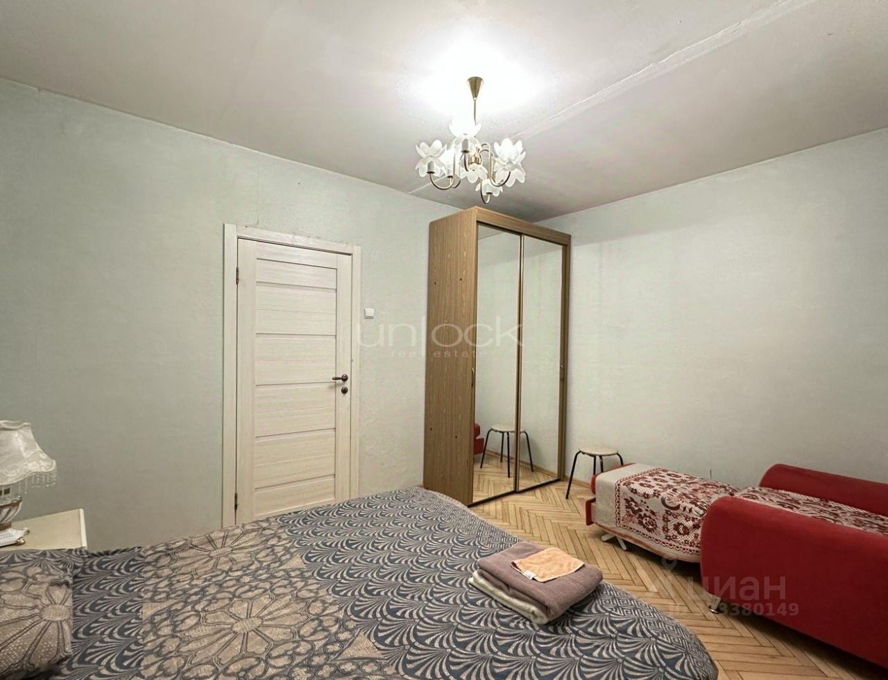 Продажа 2-комн квартиры на вторичном рынке улица Стромынка, 13