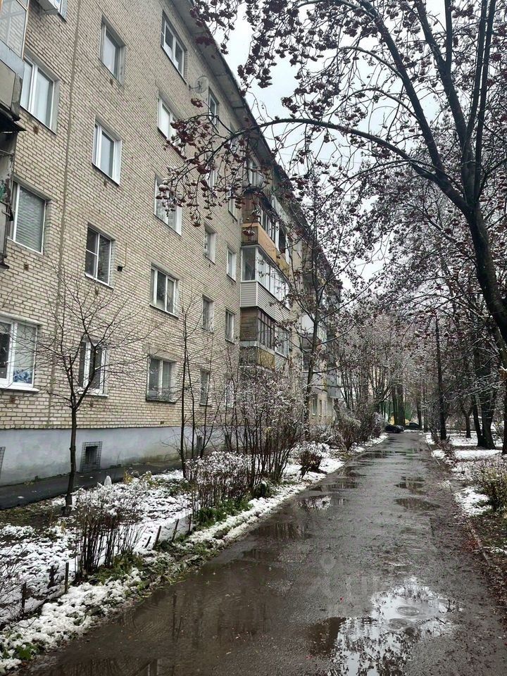 Продажа 1-комн квартиры на вторичном рынке Ивантеевка г, Школьная ул,  д. 10б