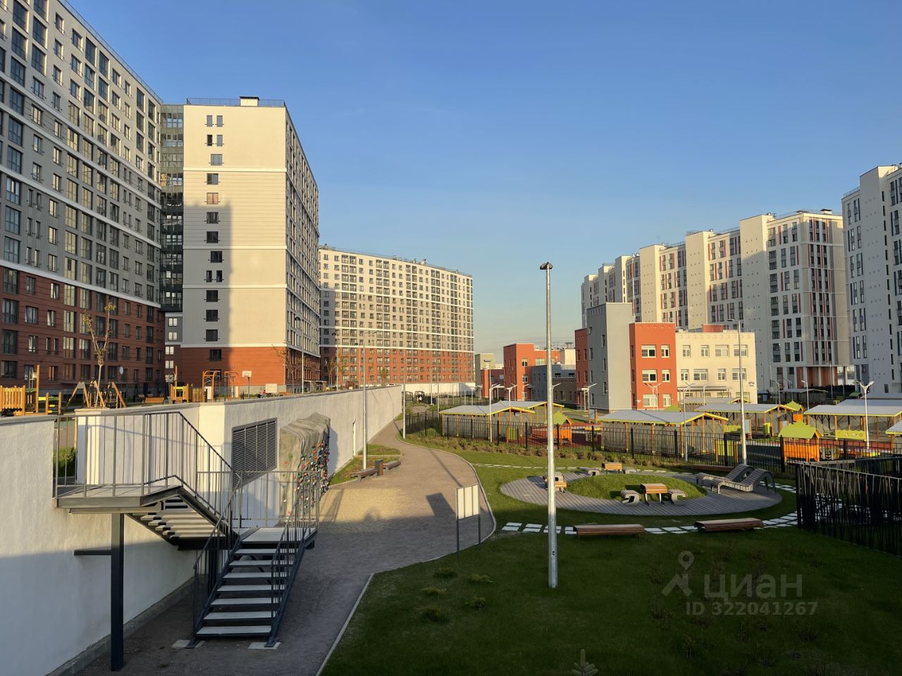 Продажа 2-комн квартиры на вторичном рынке проспект Крузенштерна, 2