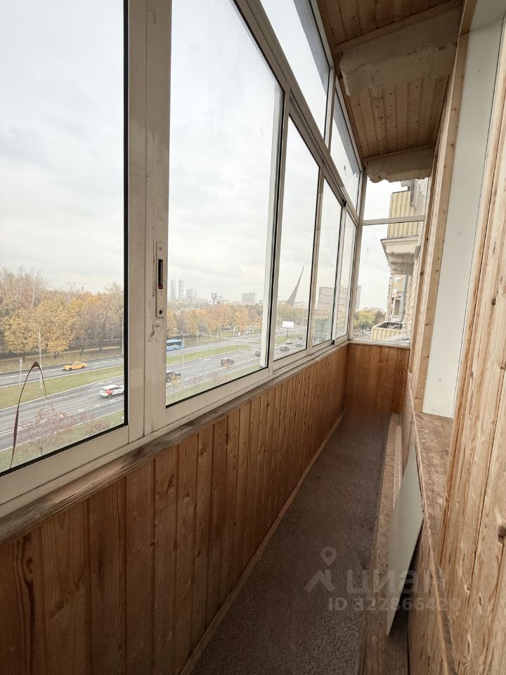 Продажа 3-комн квартиры на вторичном рынке улица Академика Королева, 3