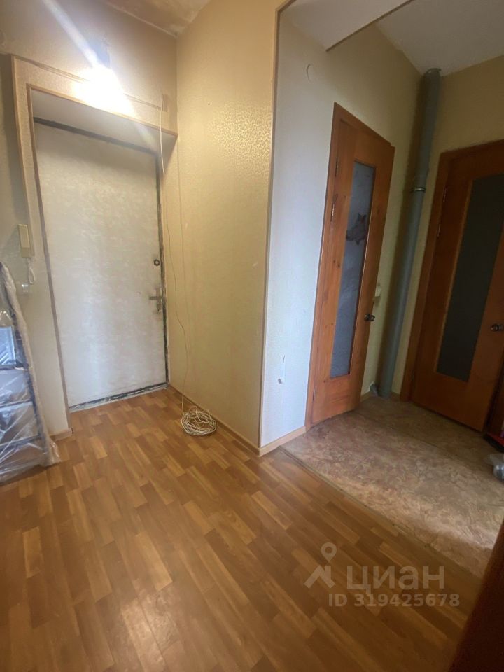Продажа 1-комн квартиры на вторичном рынке Некрасовский пгт, улица Школьная, 2