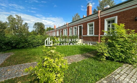 Продажа 3-комн квартиры на вторичном рынке Петергоф г, Конно-Гренадерская ул,  д. 13