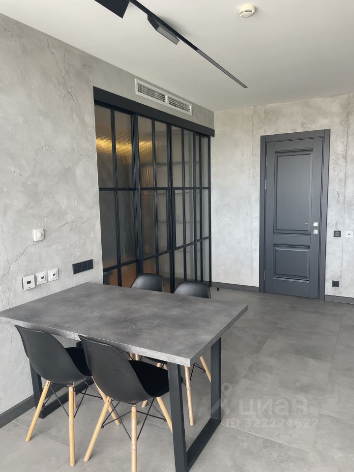 Продажа 4-комн квартиры на вторичном рынке Флотская улица, 7к1