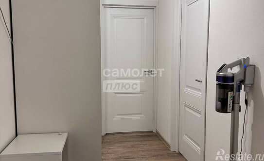 Продажа 2-комн квартиры на вторичном рынке ул Логинова,  д. 7,  к. 2