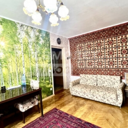 Продажа 2-комн квартиры на вторичном рынке Зюзинская улица,  д. 4 к3