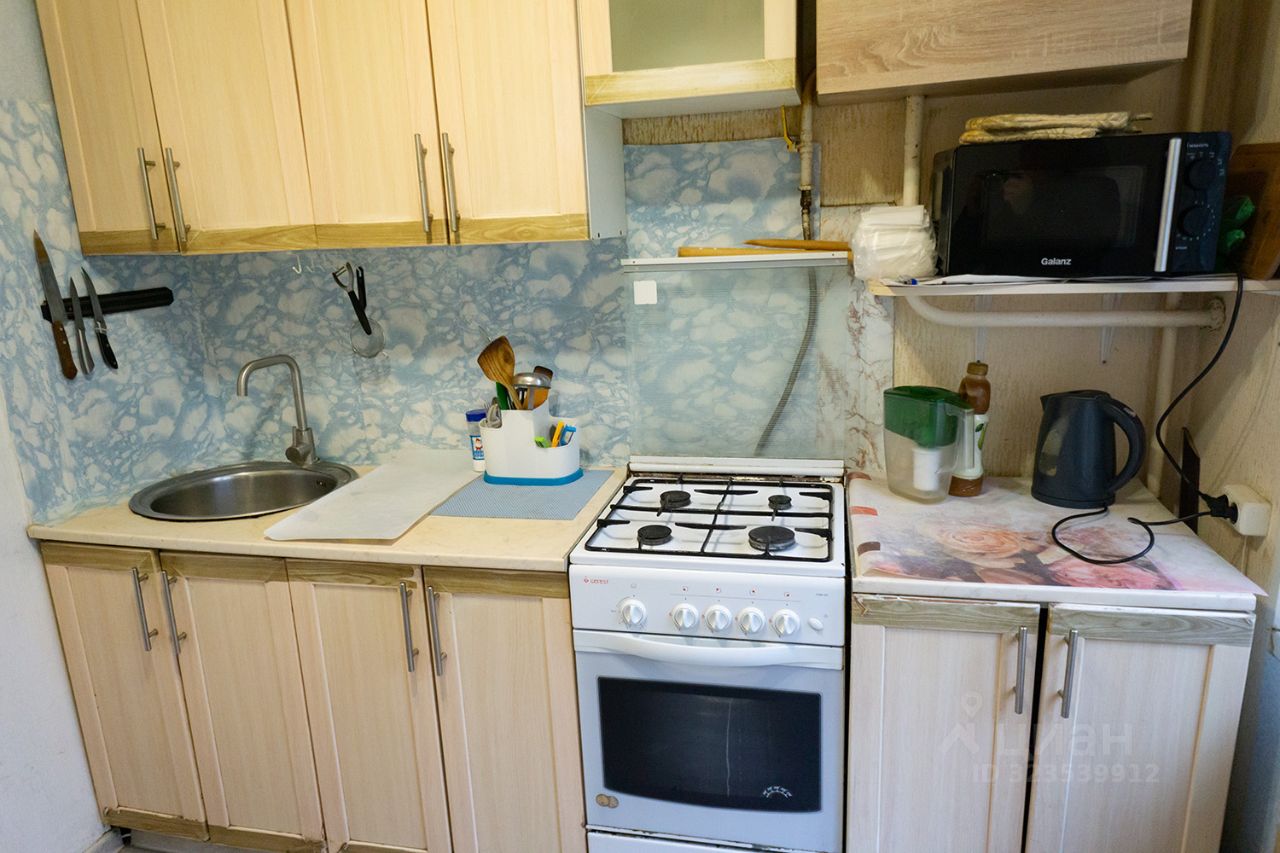 Продажа 2-комн квартиры на вторичном рынке Профсоюзная улица, 136К2