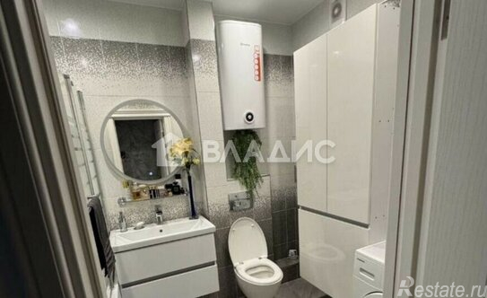 Продажа 2-комн квартиры на вторичном рынке проспект Королёва,  д. 62