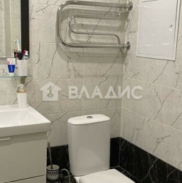 Продажа 2-комн квартиры на вторичном рынке улица Александры Монаховой,  д. 98 к1