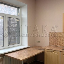 Продажа 4-комн квартиры на вторичном рынке Стачек пр-кт,  д. 57