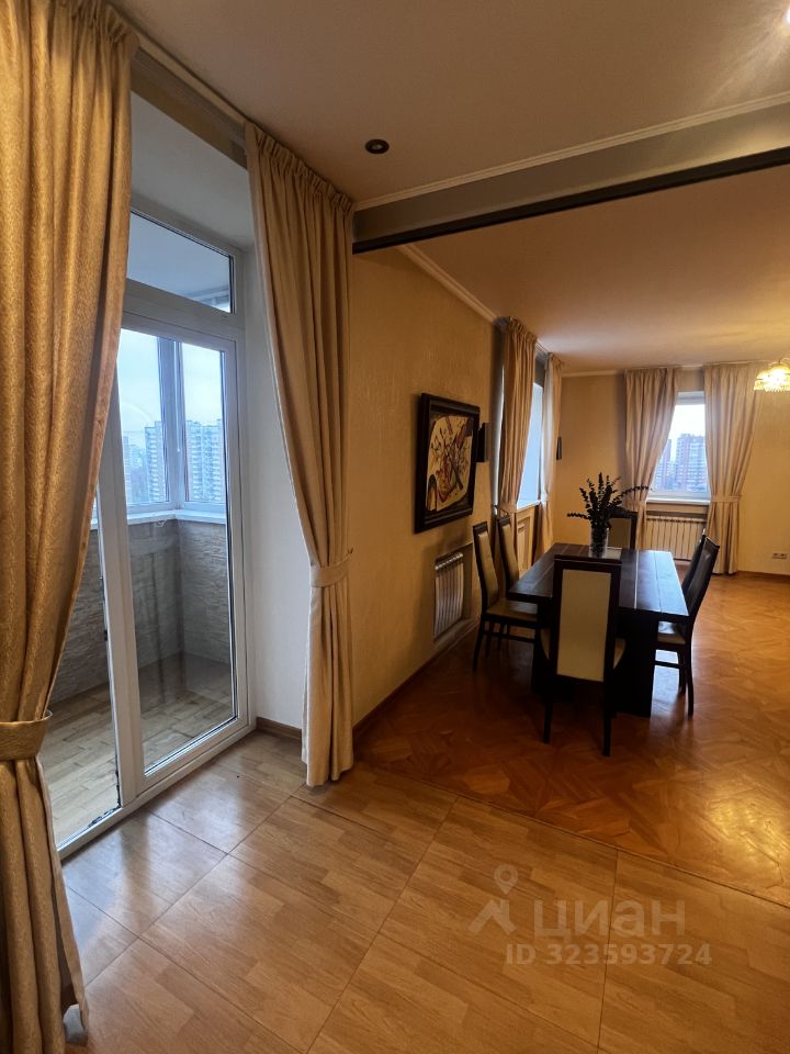 Продажа 4-комн квартиры на вторичном рынке Городок Б мкр, Люберцы, улица 3-е Почтовое Отделение, 61к1