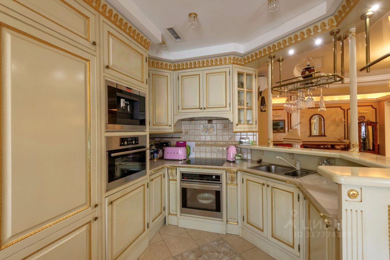 Продажа 3-комн квартиры на вторичном рынке улица Большая Зеленина, 8к2