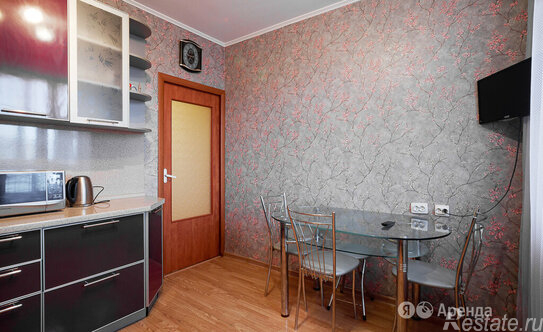 Аренда 2-комн квартиры на вторичном рынке ул Покровская,  д. 39