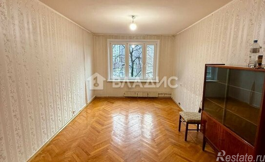 Продажа 1-комн квартиры на вторичном рынке улица Цюрупы,  д. 11 к3