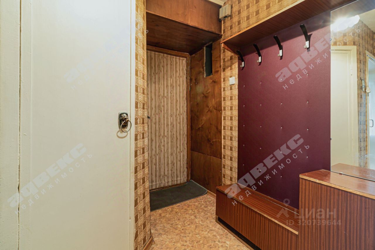 Продажа 3-комн квартиры на вторичном рынке улица Рашетова, 11К2
