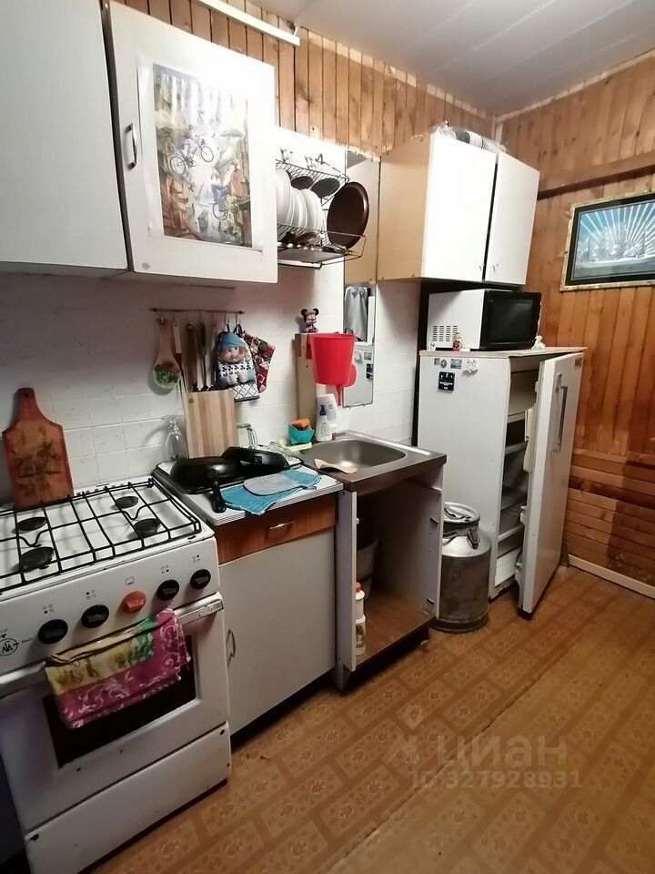 Продажа дома Ульяновка пгт, улица Максима Горького, 5