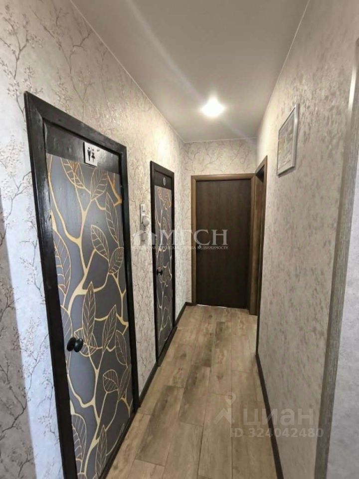 Продажа 3-комн квартиры на вторичном рынке Старонародная улица, 4