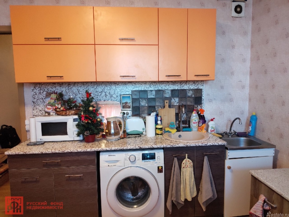 Продажа комнаты Красное Село г., Гатчинское шос.,  д. 8,  к. 1