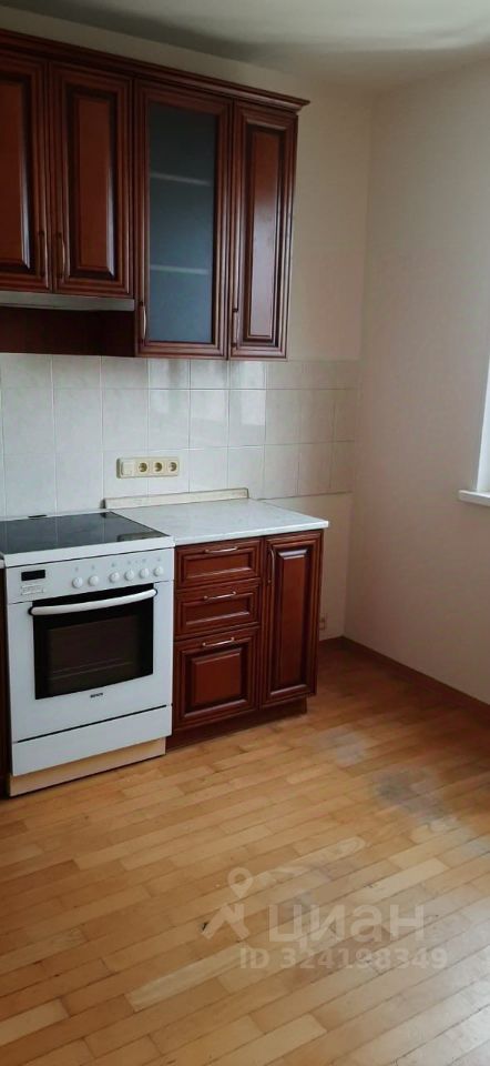 Аренда 3-комн квартиры на вторичном рынке Городецкая улица,  д. 9К2